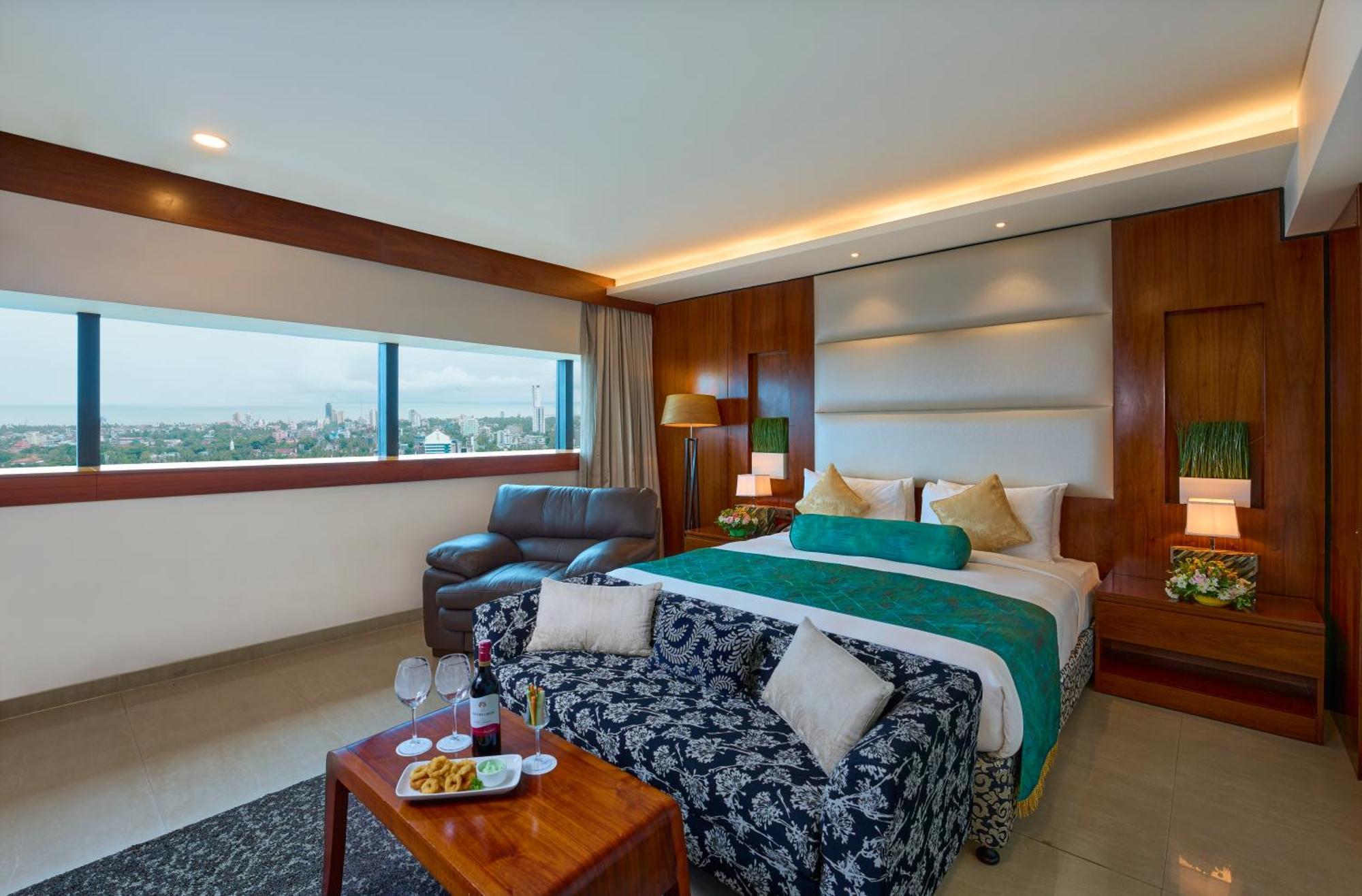 The Raviz Calicut Hotel Buitenkant foto