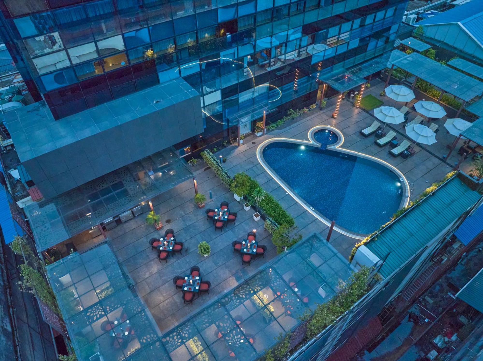 The Raviz Calicut Hotel Buitenkant foto