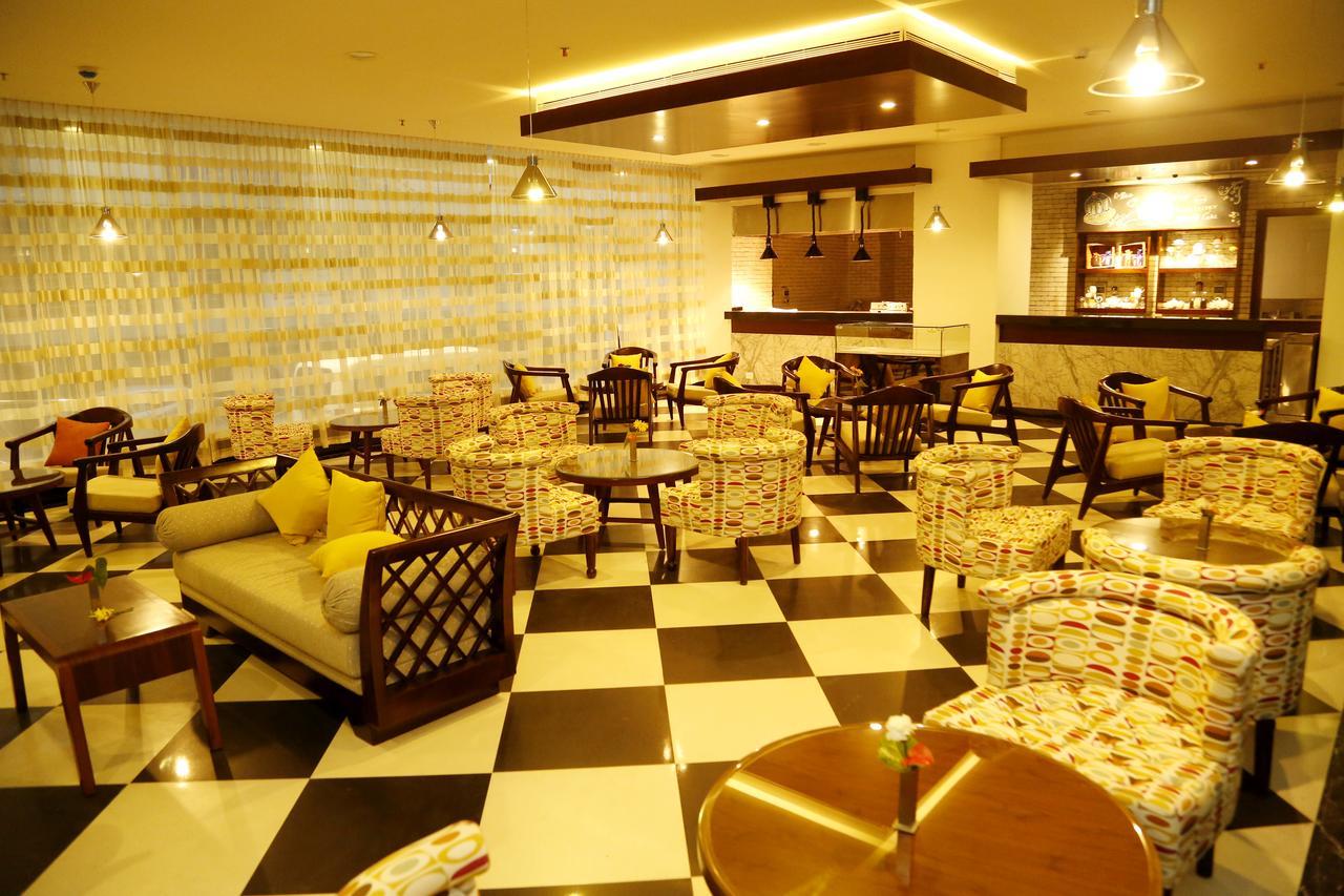 The Raviz Calicut Hotel Buitenkant foto