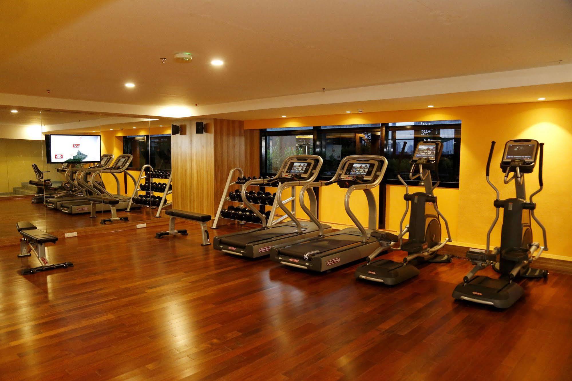 The Raviz Calicut Hotel Buitenkant foto